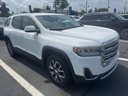 Used 2023 GMC Acadia SLT FWD image 4
