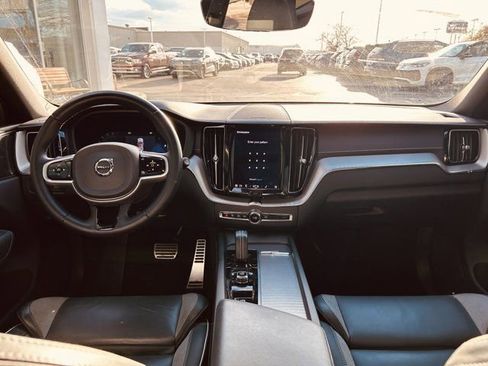 Used 2022 Volvo XC60 B6 R-Design w/ Advanced Package AWD/4WD image 10