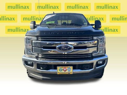 Certified 2019 Ford F350 Lariat image 16