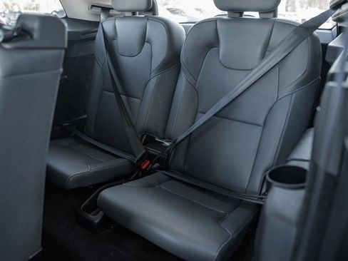 Used 2020 Volvo XC90 T6 Momentum image 34