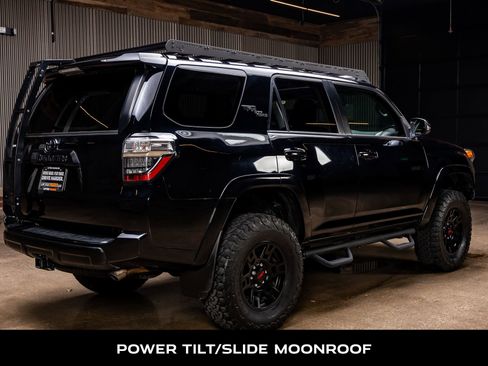 Used 2022 Toyota 4Runner TRD Off-Road Premium image 9