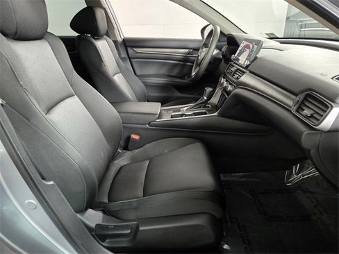 Used 2019 Honda Accord LX image 22