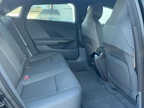 Used 2024 Lucid Air Touring AWD/4WD image 18