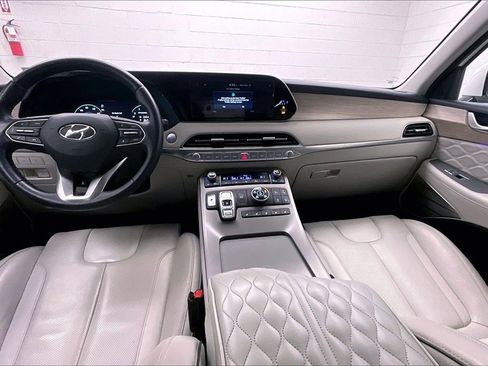 Used 2022 Hyundai Palisade Calligraphy image 13