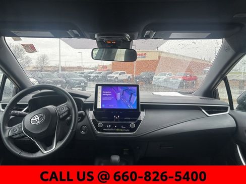Used 2025 Toyota Corolla SE w/ SE Premium Package image 13