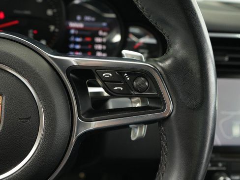 Used 2019 Porsche 911 Carrera 4 AWD/4WD image 42