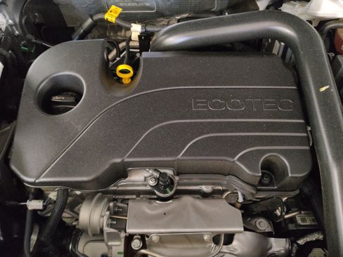 Used 2024 GMC Terrain SLE FWD image 30