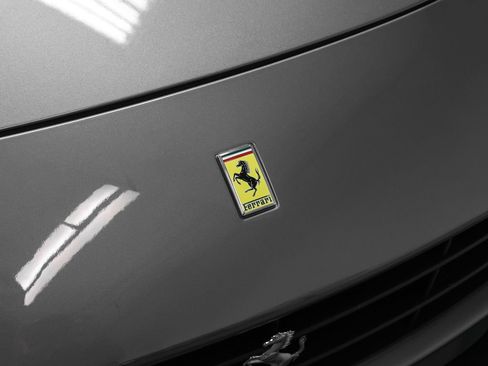 Used 2014 Ferrari F12 Berlinetta RWD image 6