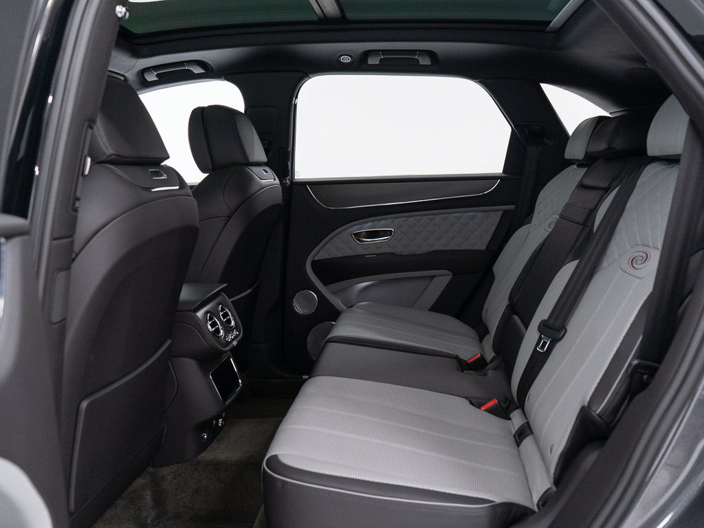 Certified 2022 Bentley Bentayga AWD/4WD image 24