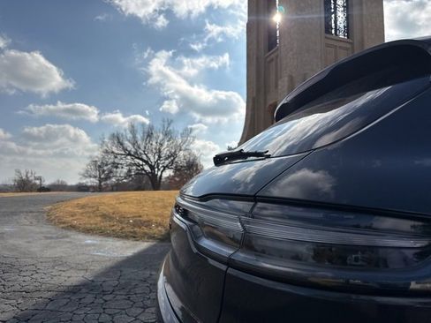 Used 2021 Porsche Macan GTS image 13