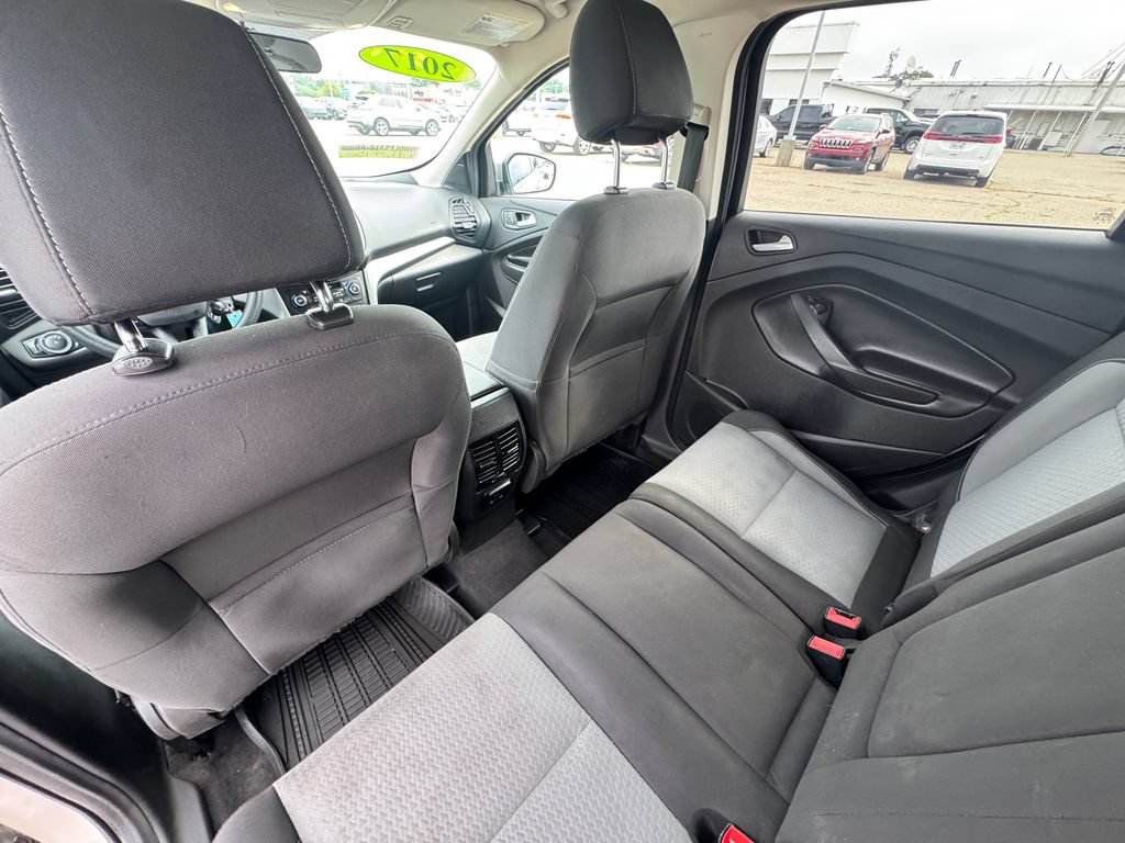 Used 2017 Ford Escape SE FWD image 23