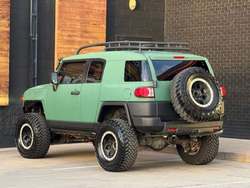 Used 2007 Toyota FJ Cruiser 4WD image 3