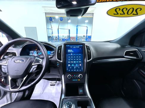 Used 2022 Ford Edge ST-Line w/ Class II Trailer Tow Package AWD/4WD image 23