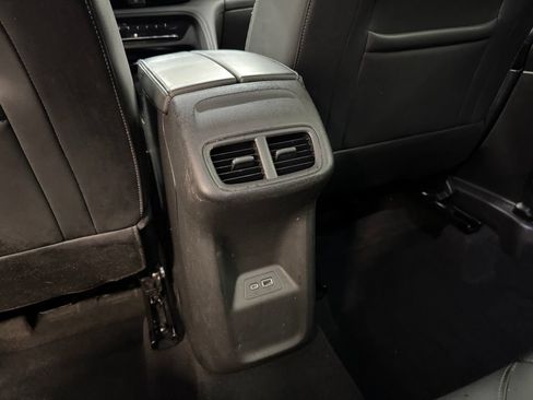 Used 2023 Buick Envision Essence AWD/4WD image 25