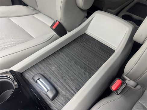 Used 2019 Honda Pilot Elite image 72