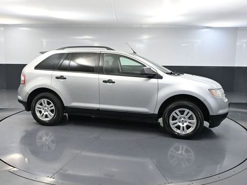 Used 2010 Ford Edge SE FWD image 3