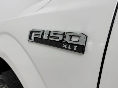 Used 2015 Ford F150 XLT w/ Equipment Group 302A Luxury AWD/4WD image 10