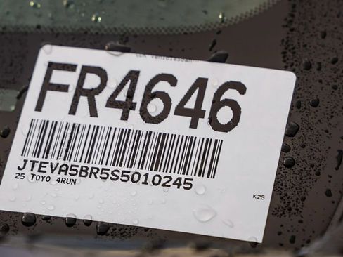 Used 2025 Toyota 4Runner SR5 image 28