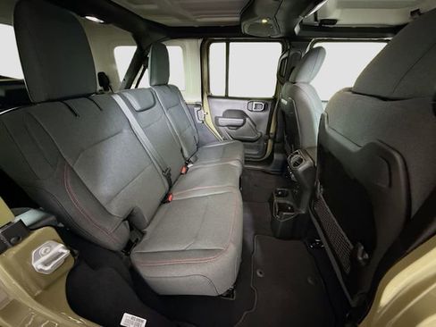 New 2025 Jeep Wrangler Unlimited Rubicon w/ Convenience Group AWD/4WD image 24