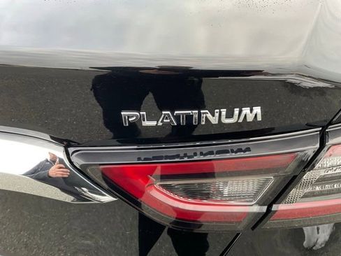 Used 2019 Nissan Maxima Platinum w/ Reserve Package image 8