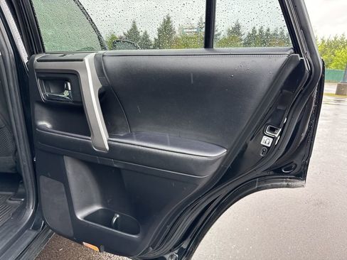 Used 2022 Toyota 4Runner SR5 RWD image 23