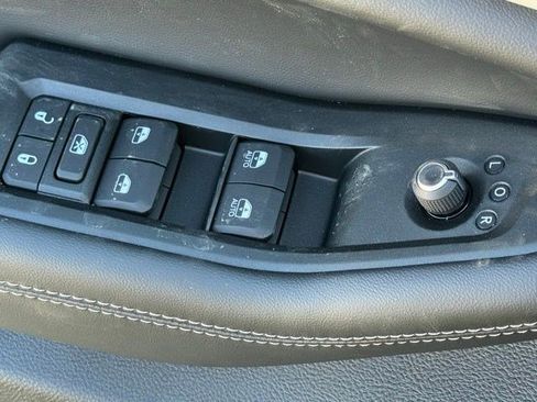 New 2026 Jeep Grand Cherokee L Limited AWD/4WD image 11