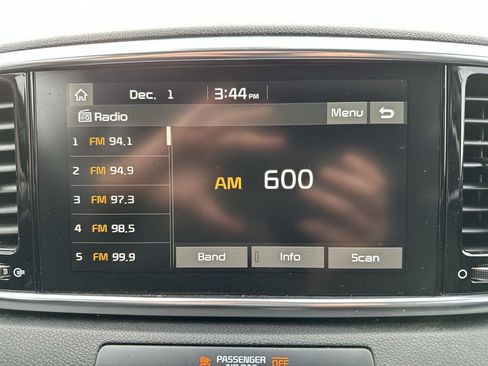 Used 2021 Kia Sportage EX image 16