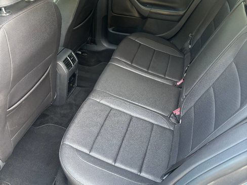 Used 2013 Volkswagen Jetta TDI image 8