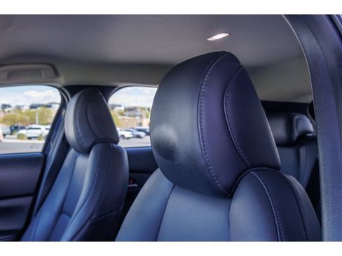 Used 2022 MAZDA CX-30 AWD 2.5 S w/ Select Package image 17