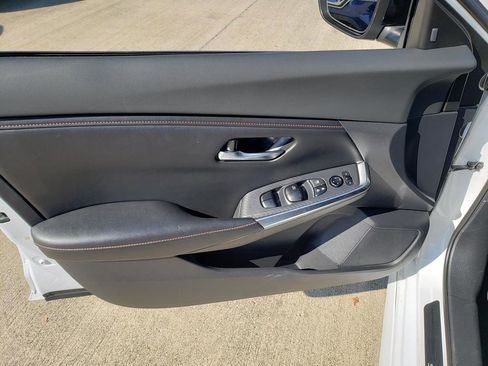 Certified 2021 Nissan Sentra SR w/ Trunk Package image 18