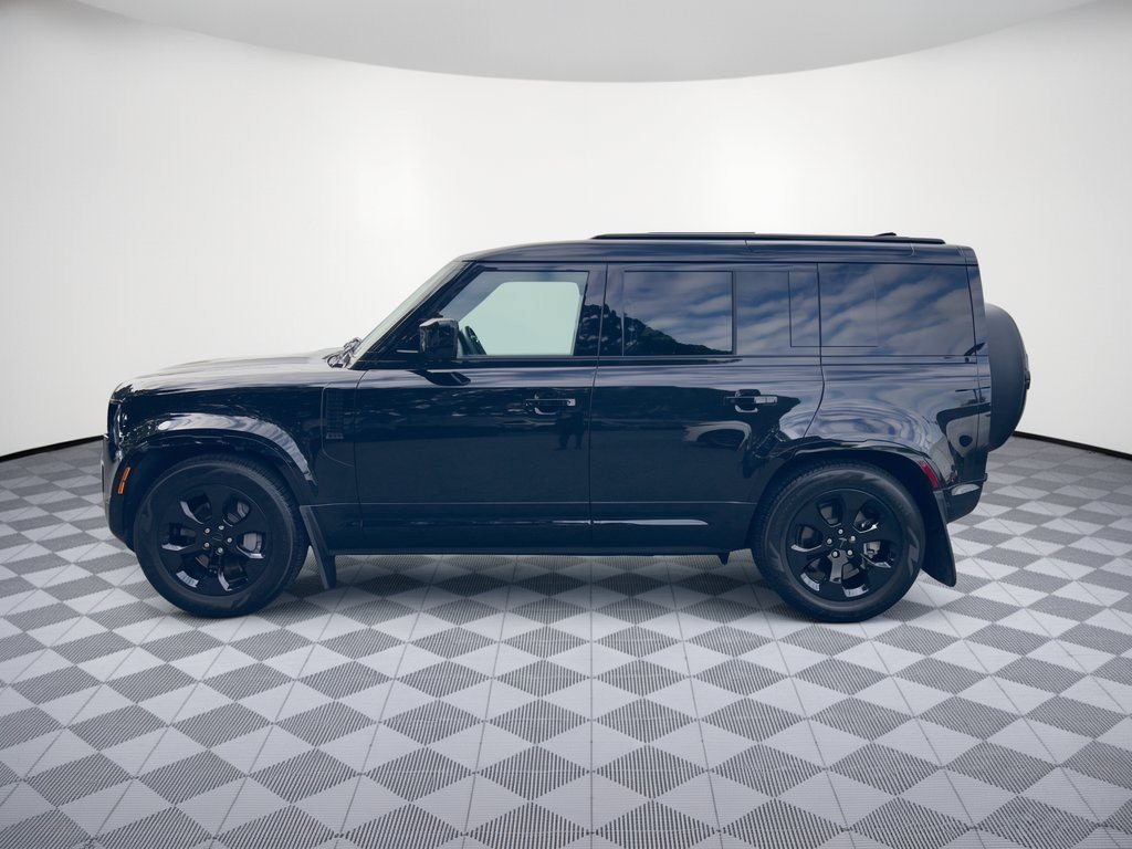 Used 2026 Land Rover Defender 110 X-Dynamic SE AWD/4WD image 2