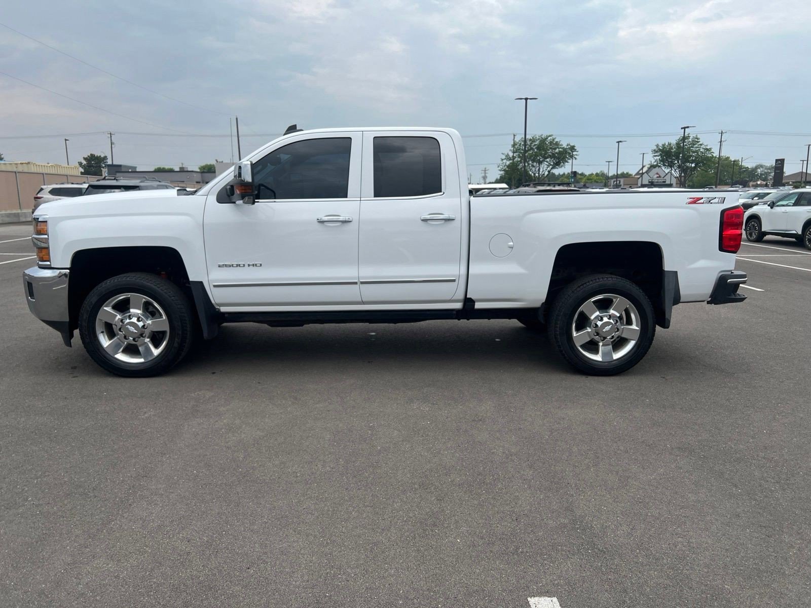 Used 2018 Chevrolet Silverado 2500 LTZ w/ Vortec Plus Package AWD/4WD image 6