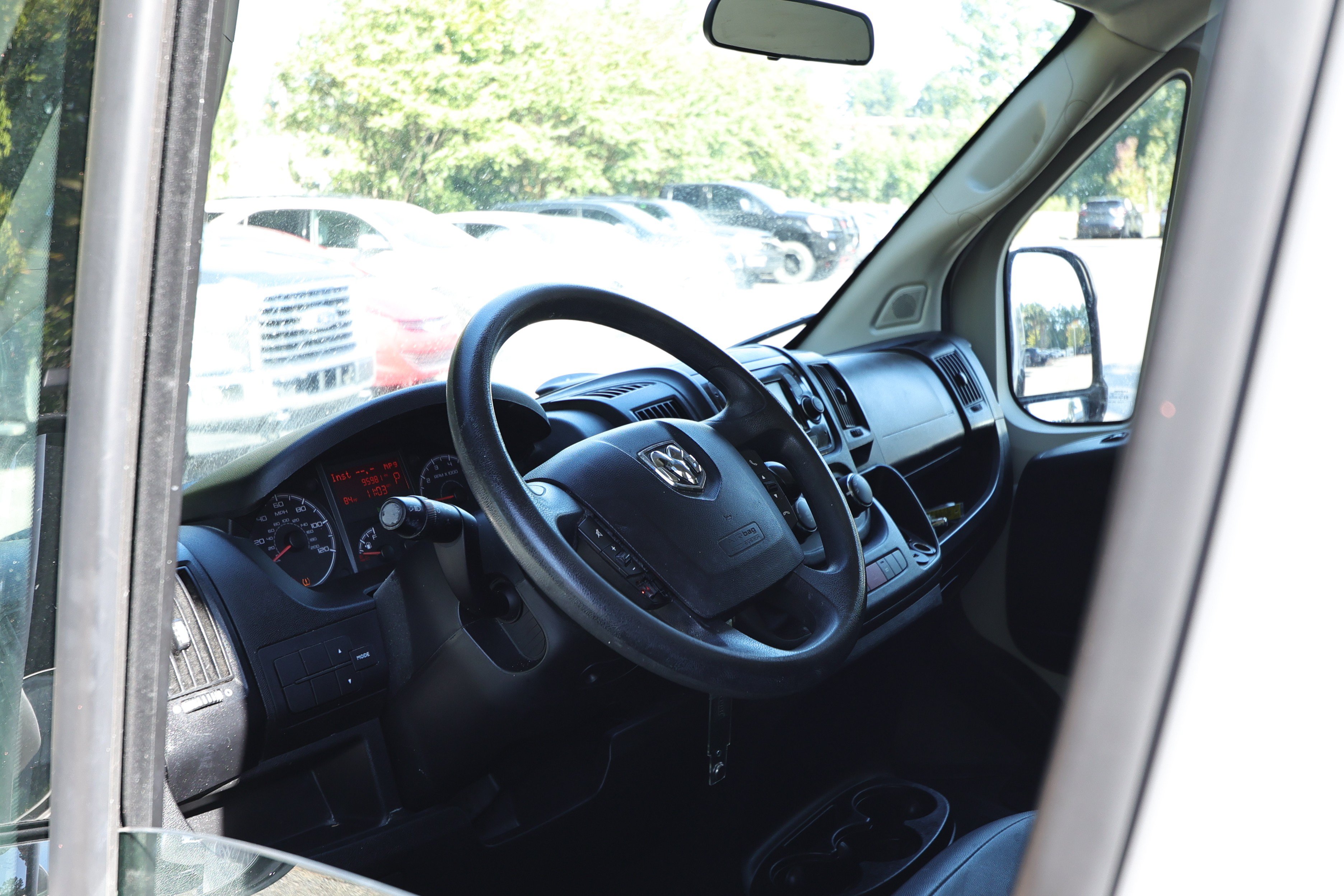Used 2018 RAM ProMaster 1500 FWD image 23