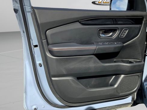 Used 2024 Honda Pilot TrailSport image 24