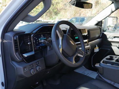 New 2026 Chevrolet Silverado 2500 LT w/ Snow Plow Prep/Camper Package image 10