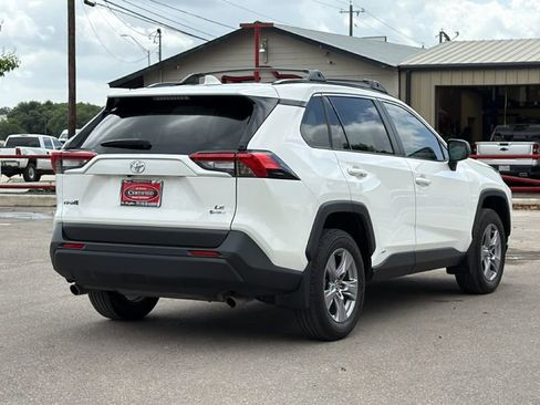 Used 2025 Toyota RAV4 LE image 6