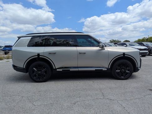 New 2027 Kia Telluride SX w/ Towing Package image 9