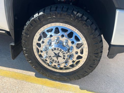 Used 2021 GMC Sierra 3500 Denali w/ Denali Ultimate Package image 11