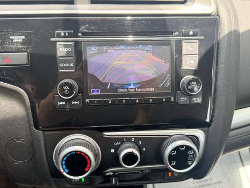 Used 2015 Honda Fit LX image 21
