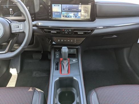 Certified 2025 Nissan Kicks SR FWD image 22