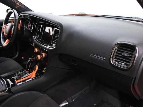 Used 2017 Dodge Charger R/T Scat Pack w/ Technology Group image 15