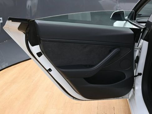 Used 2023 Tesla Model 3 Standard Range RWD image 41