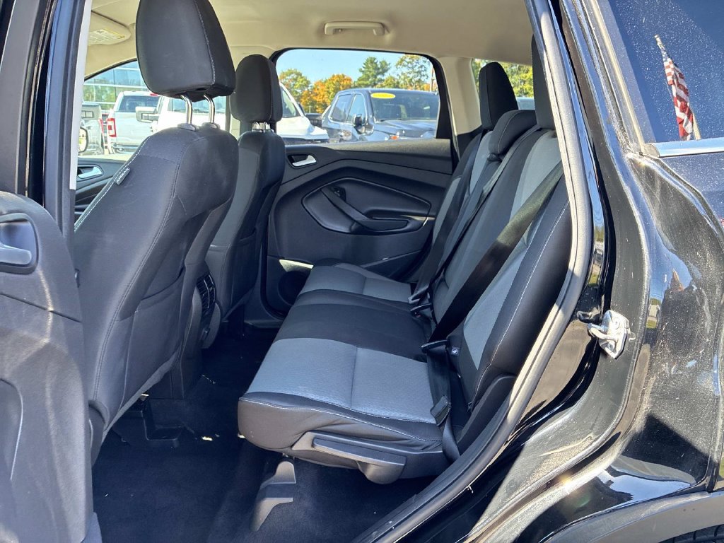 Used 2017 Ford Escape SE FWD image 15