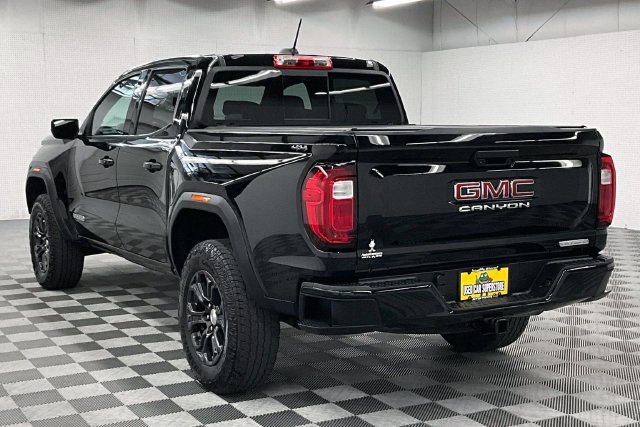 Used 2024 GMC Canyon Elevation w/ Convenience Package AWD/4WD image 2