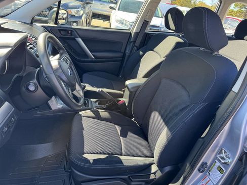Used 2017 Subaru Forester 2.5i image 11