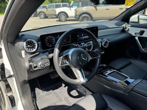 Used 2025 Mercedes-Benz CLA 250 4MATIC image 25