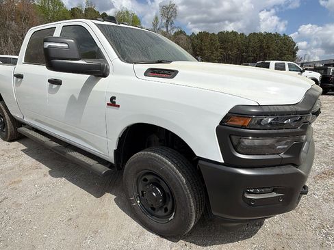 New 2026 RAM 2500 Tradesman AWD/4WD image 7