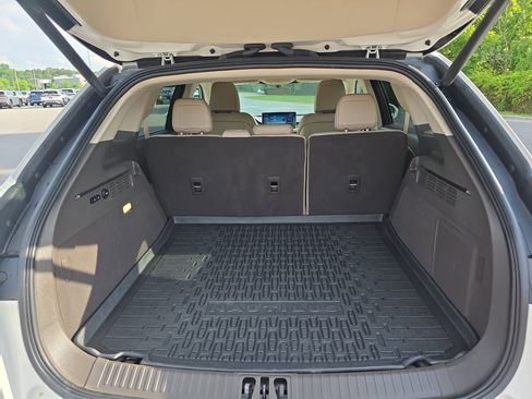 Certified 2023 Lincoln Nautilus AWD w/ Premium Package image 12