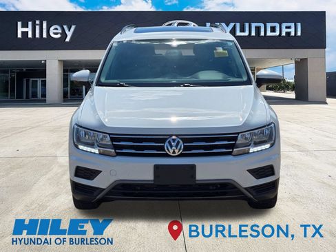 Used 2020 Volkswagen Tiguan SE AWD/4WD image 7