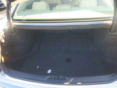 Used 2016 Chrysler 300 Limited w/ Driver Convenience Group image 16